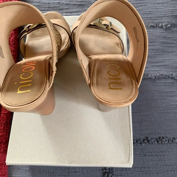 Women’s shoes - Picture 3 of 6